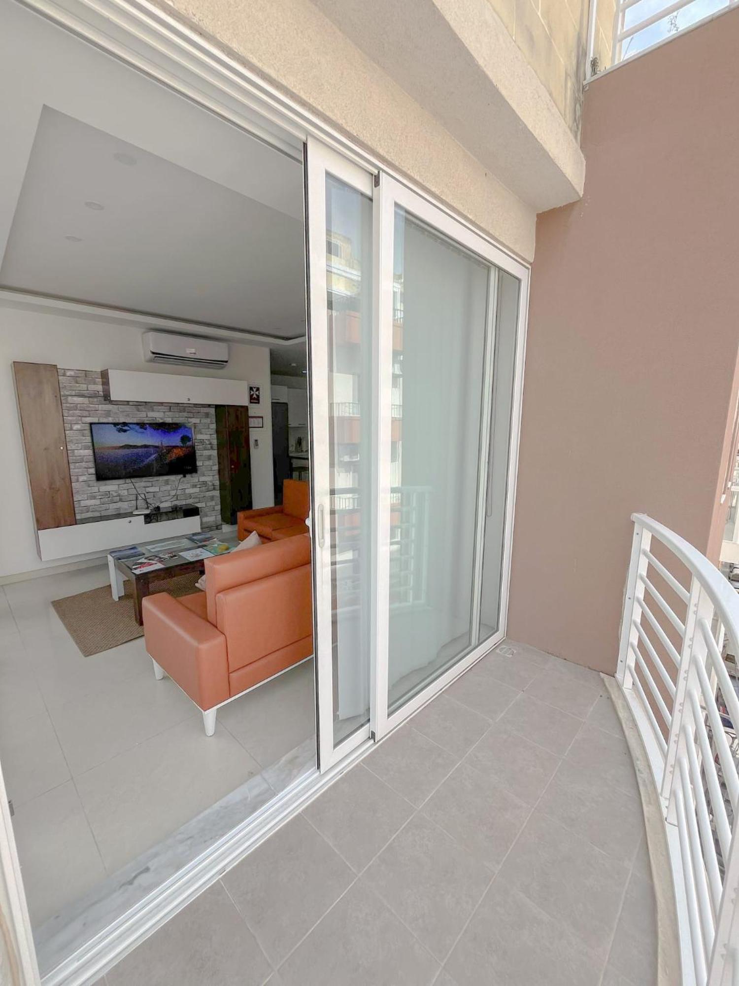 Apartament In Ta' Xbiex 3Br- 3 Min Yatch Marina Msida Exterior foto